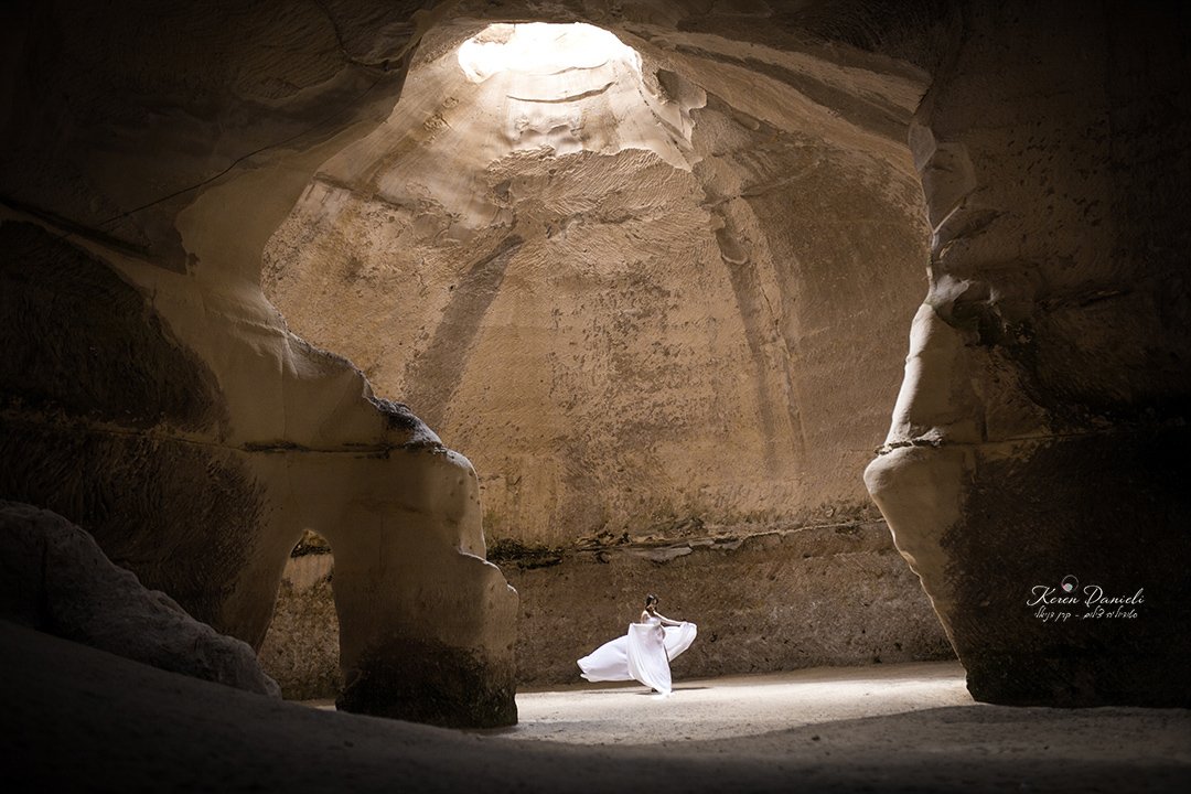 צילומי הריון מקוריים במערה